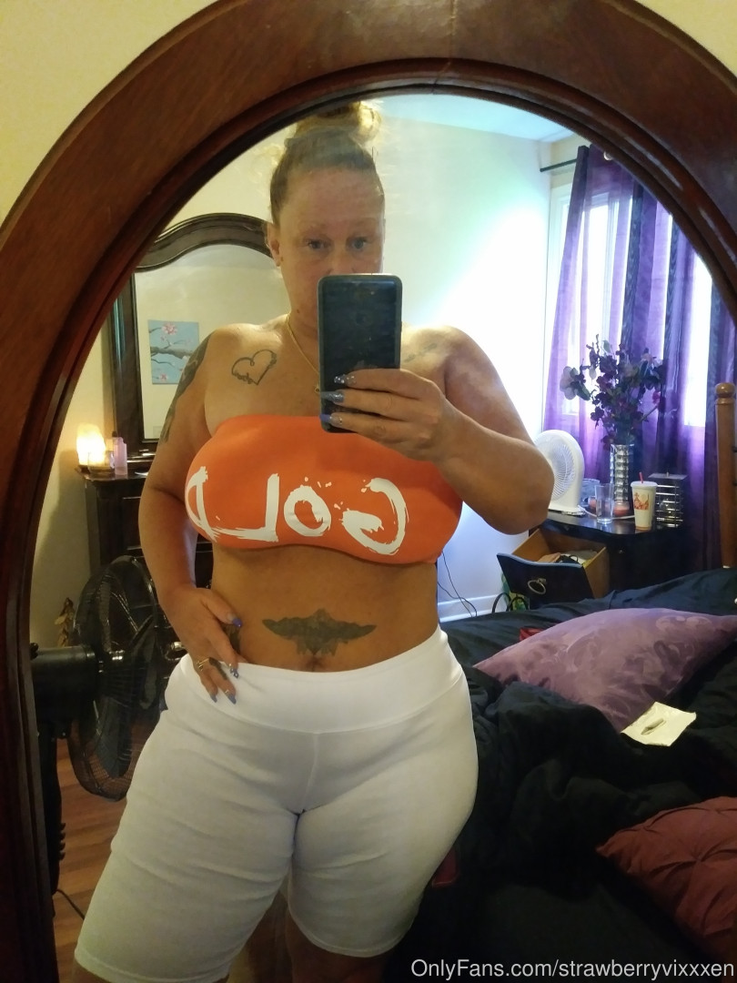 Photo by strawberryvixxxen published on October 16,2023 00:35:14 - BestThots