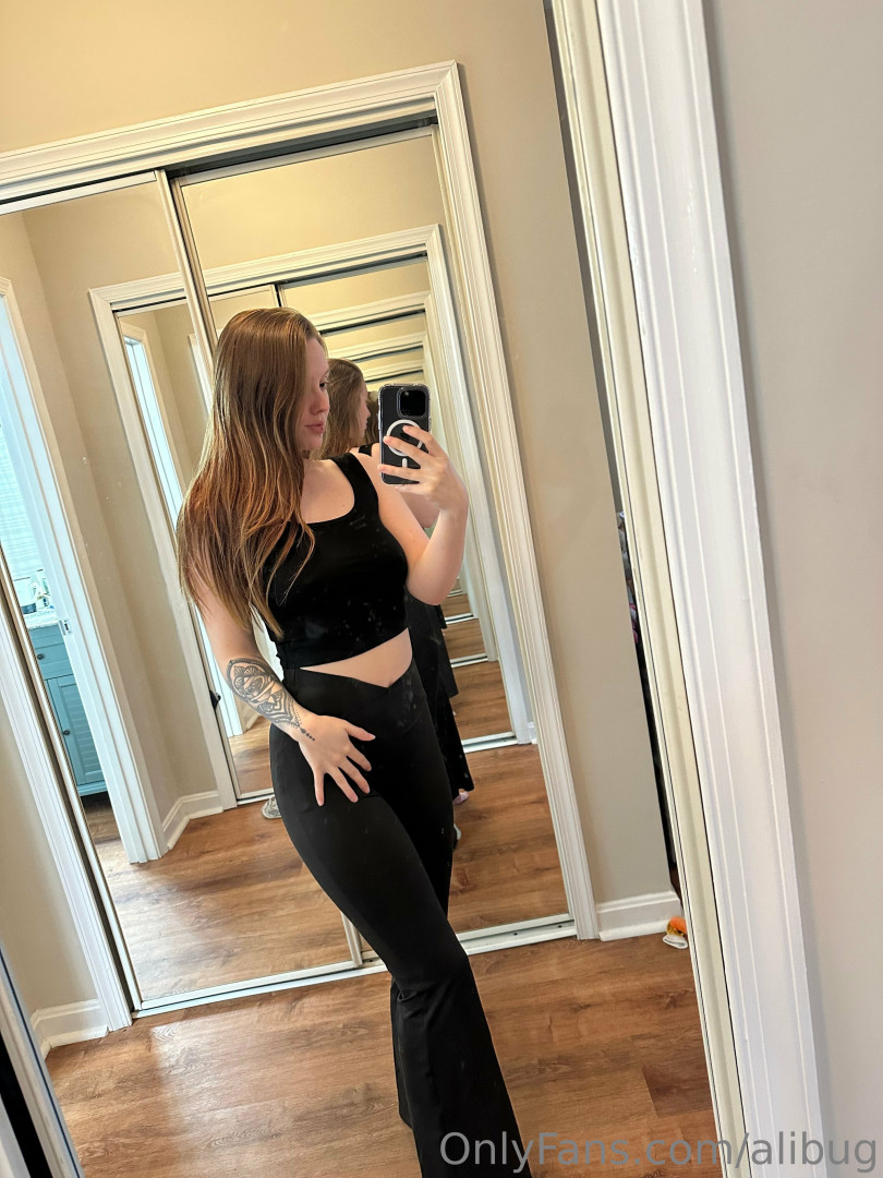 Photo by alibug published on June 30,2023 09:30:30 - BestThots