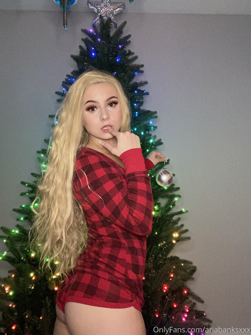 Photo by ariabanksxxx published on August 8,2023 22:01:00 - BestThots