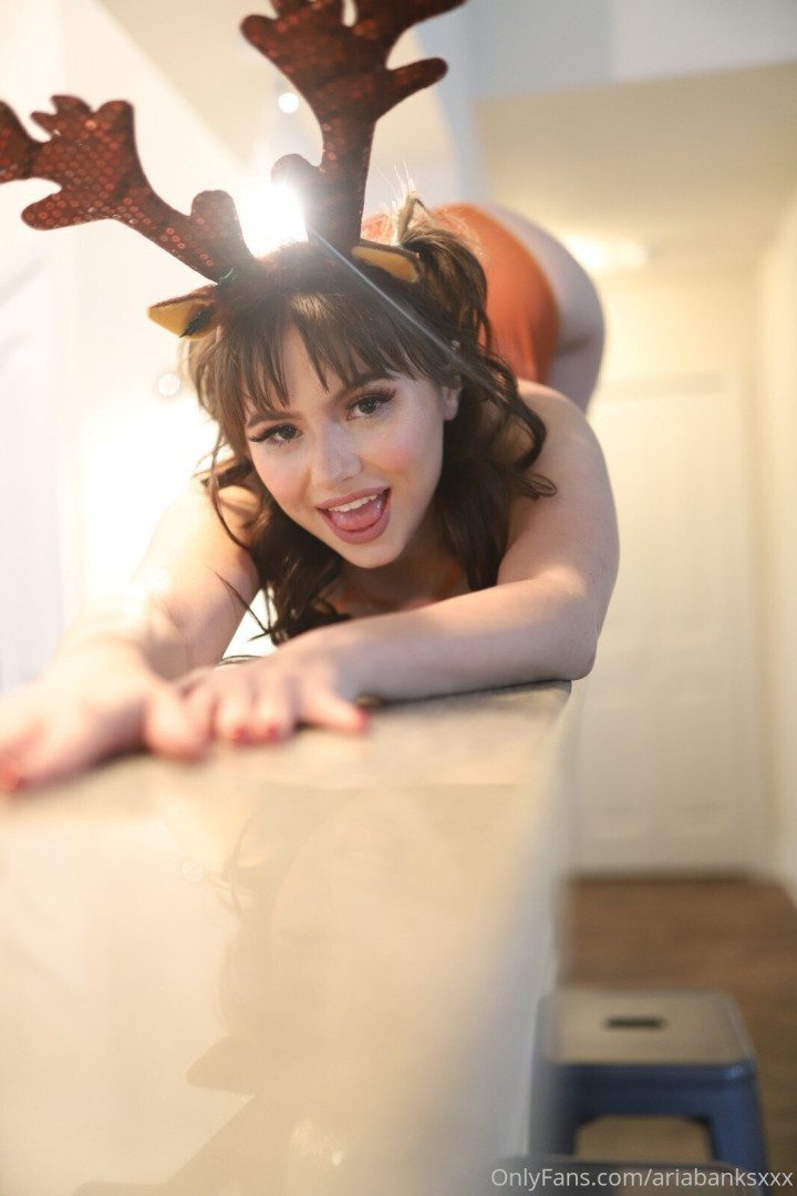 Photo by ariabanksxxx published on August 8,2023 22:12:32 - BestThots