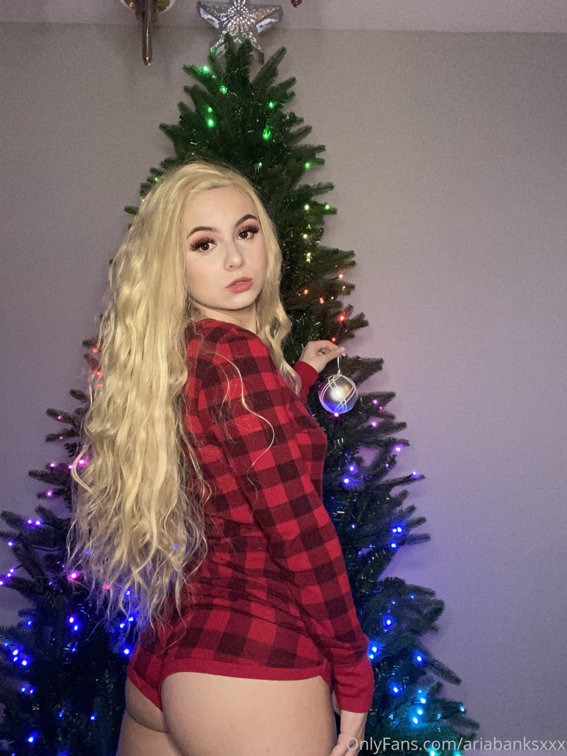 Photo by ariabanksxxx published on August 8,2023 22:13:07 - BestThots