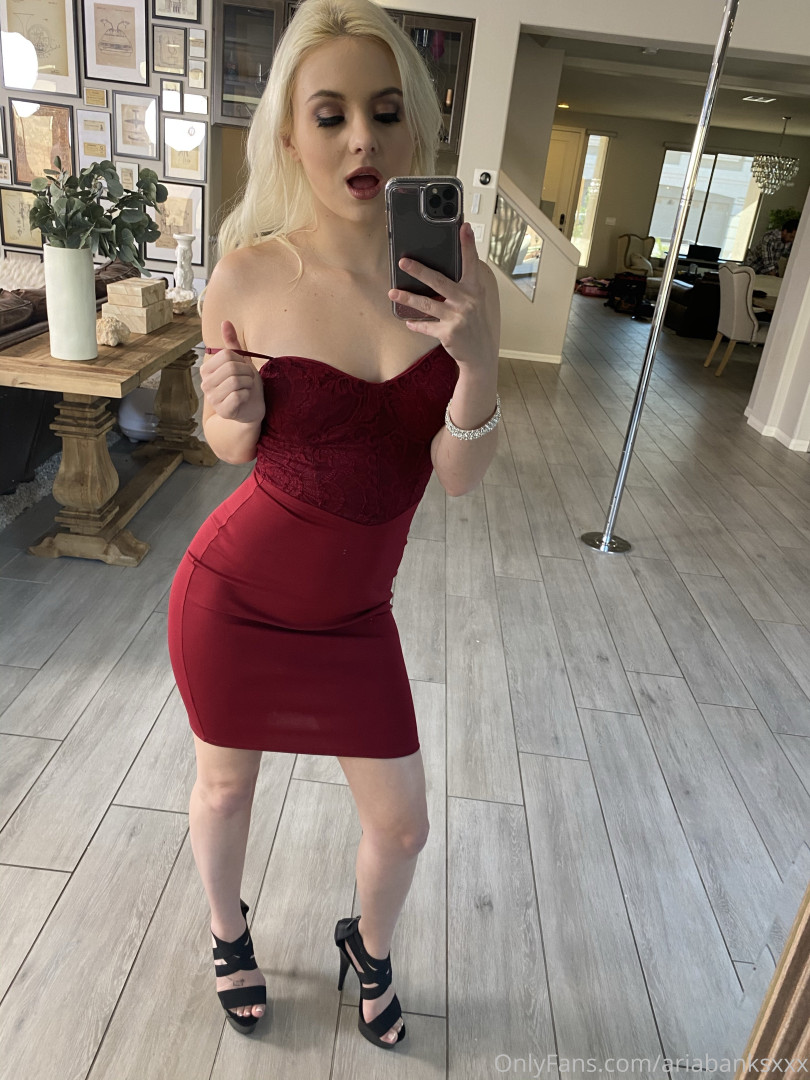 Photo by ariabanksxxx published on August 8,2023 22:26:35 - BestThots