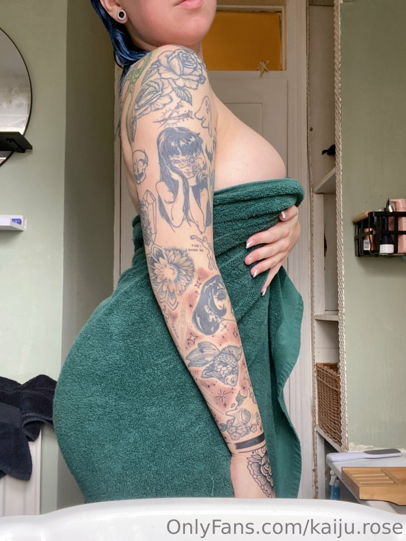 Photo by kaiju.rose published on August 2,2023 23:50:04 - BestThots