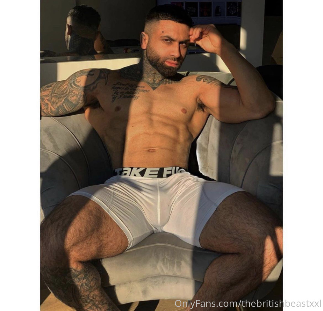 Photo by thebritishbeastxxl published on October 16,2023 11:40:57 - BestThots
