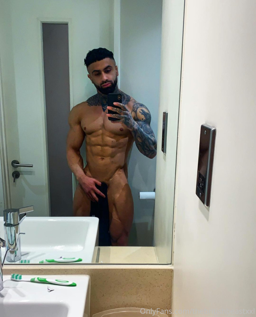 Photo by thebritishbeastxxl published on October 16,2023 11:42:38 - BestThots