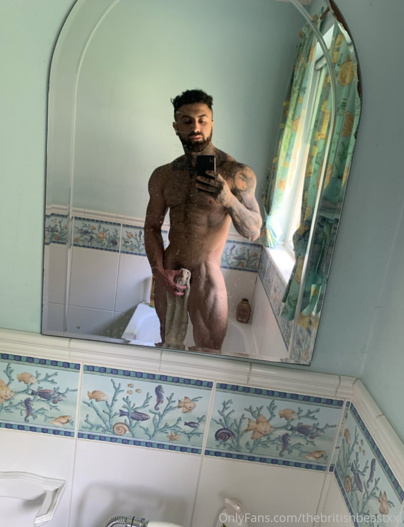 Photo by thebritishbeastxxl published on October 16,2023 11:49:21 - BestThots