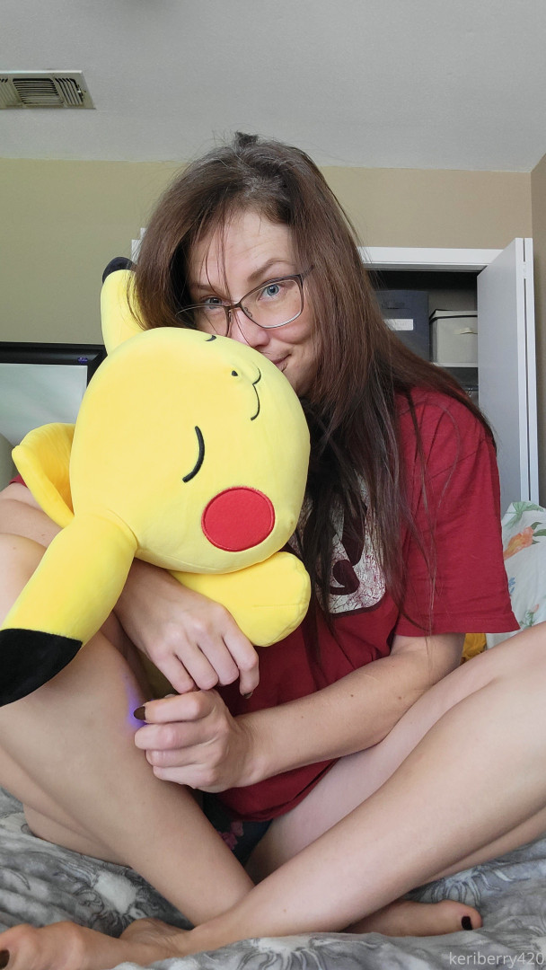 Photo by keriberry_420 published on June 17,2023 15:09:18 - BestThots