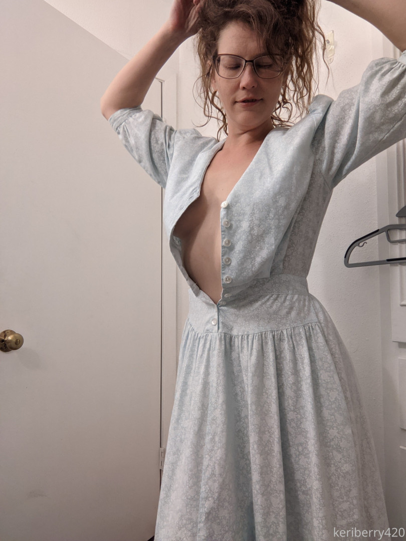 Photo by keriberry_420 published on June 17,2023 15:17:25 - BestThots
