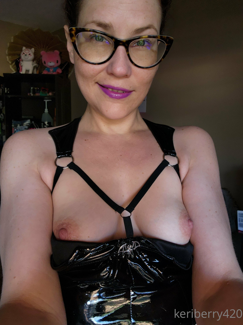 Photo by keriberry_420 published on June 17,2023 15:24:53 - BestThots