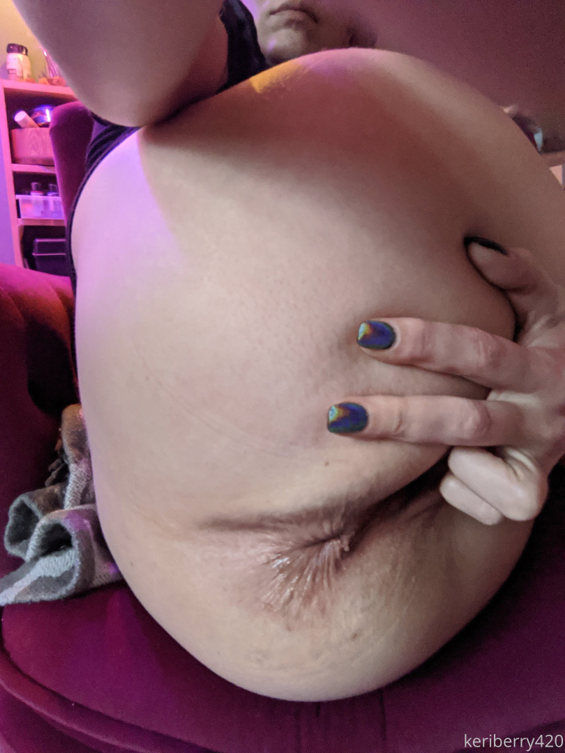 Photo by keriberry_420 published on June 17,2023 15:27:42 - BestThots