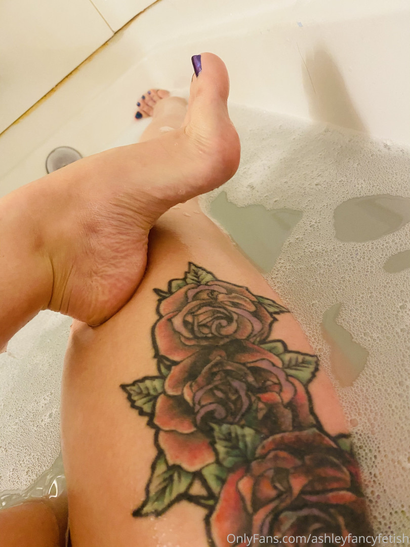 Photo by ashleyfancyfetish published on October 16,2023 08:09:09 - BestThots