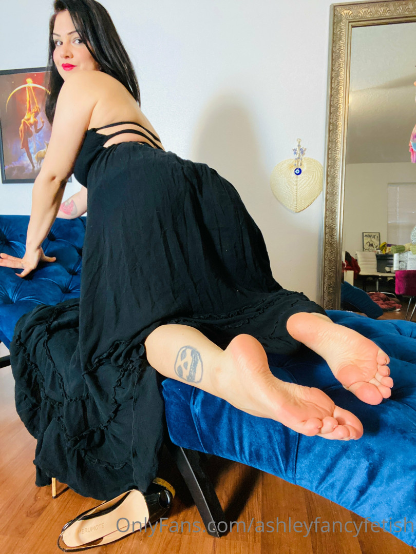 Photo by ashleyfancyfetish published on October 17,2023 07:47:21 - BestThots