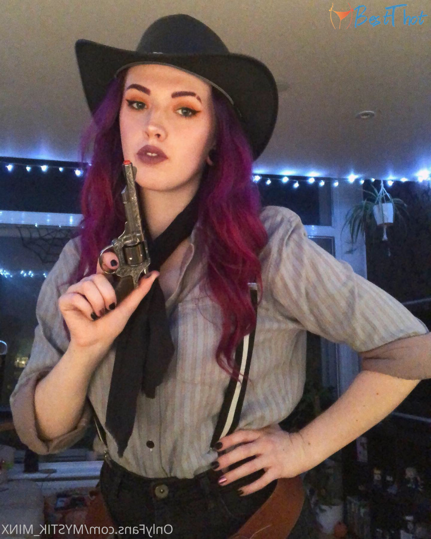 Photo by mystik_minx published on December 13,2024 20:04:54 - BestThots