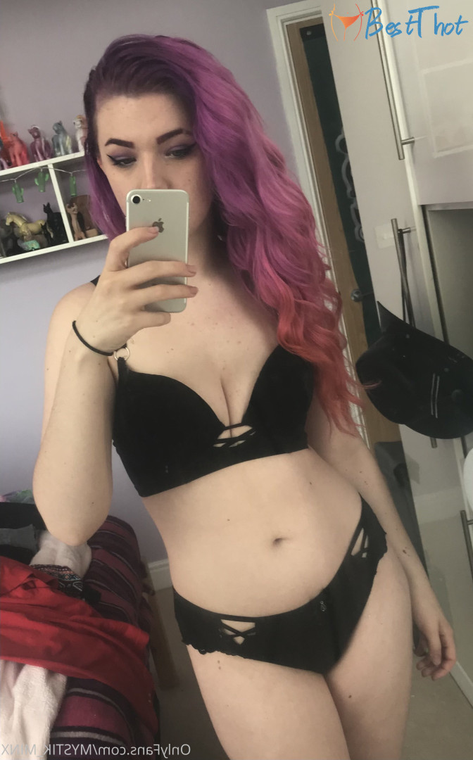 Photo by mystik_minx published on December 13,2024 20:06:06 - BestThots