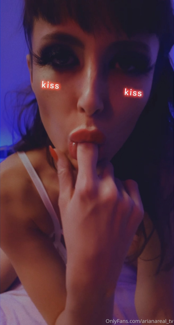 Photo by arianareal_tv published on July 21,2023 00:51:21 - BestThots