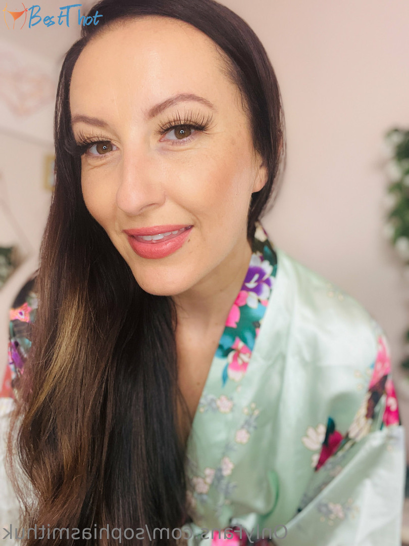 Photo by sophiasmithuk published on December 12,2024 09:04:52 - BestThots