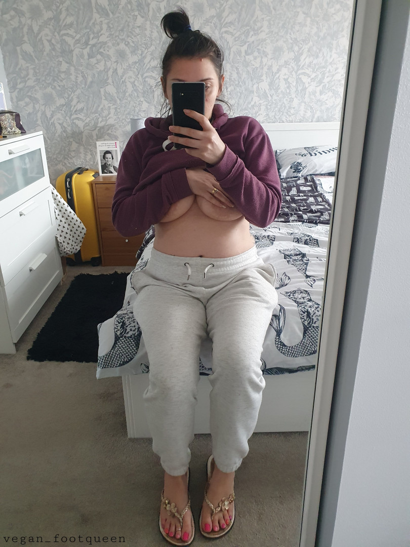 Photo by vegan_footqueen published on October 16,2023 17:35:49 - BestThots