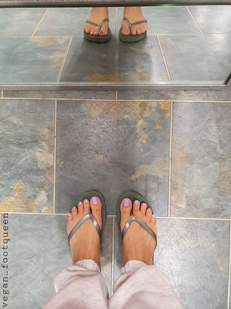 Photo by vegan_footqueen published on October 16,2023 18:15:37 - BestThots