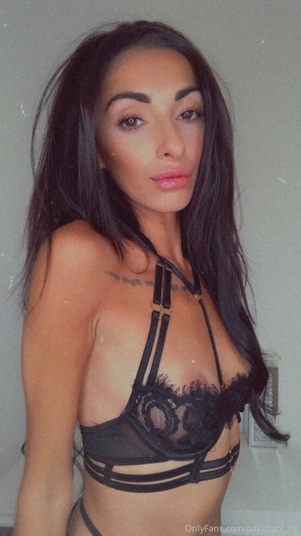 Photo by pakistani_ria published on October 14,2023 04:50:21 - BestThots