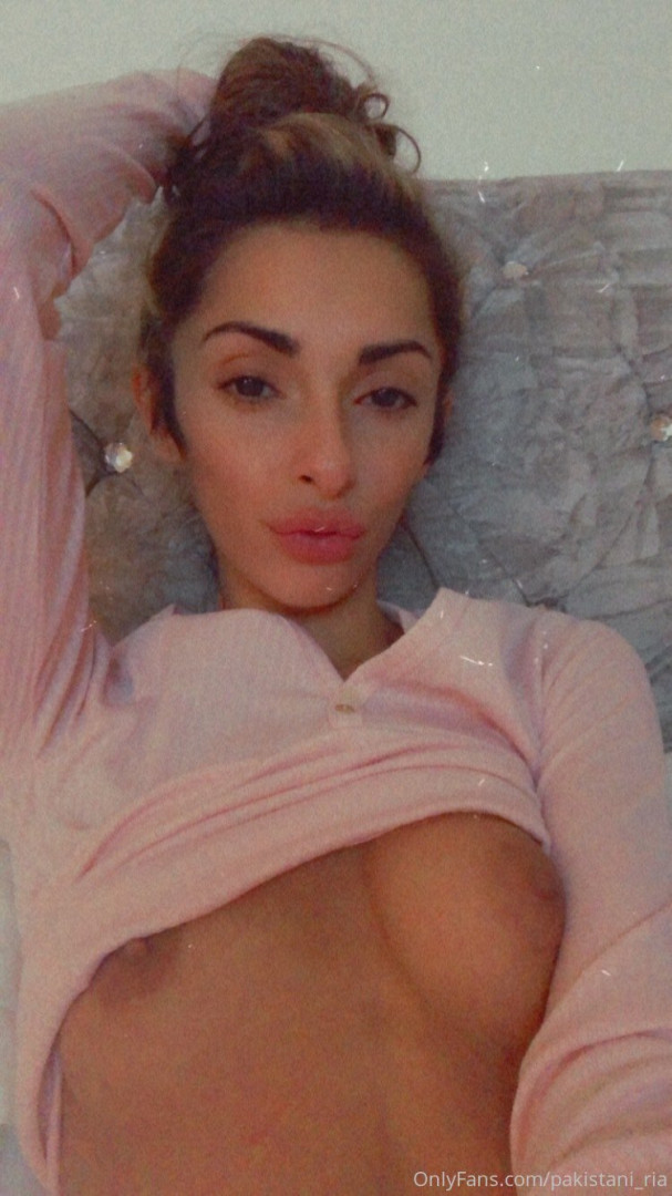 Photo by pakistani_ria published on October 14,2023 07:48:37 - BestThots