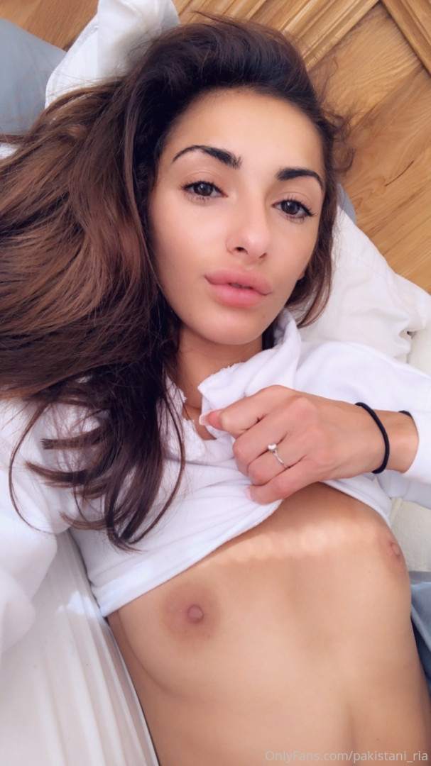 Photo by pakistani_ria published on October 14,2023 08:25:11 - BestThots