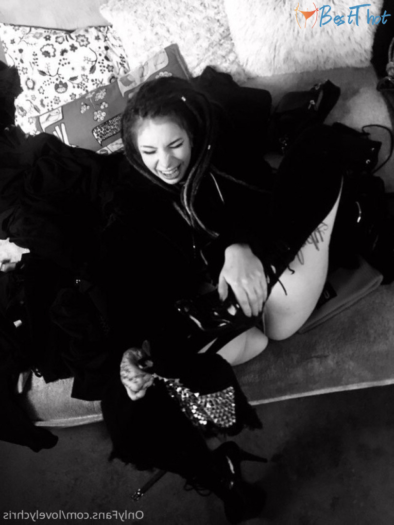 lovelychris #9444856