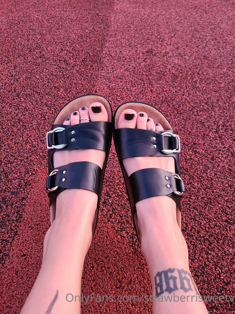 Photo by strawberrisweetv published on May 17,2023 14:38:29 - BestThots