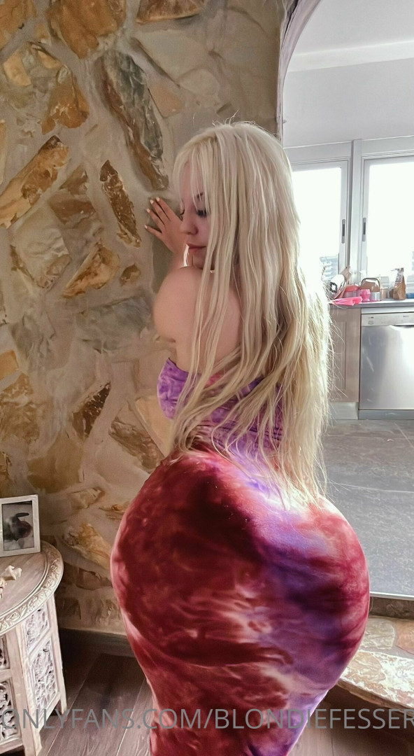 Photo by blondiefesserfree published on July 18,2023 17:47:54 - BestThots