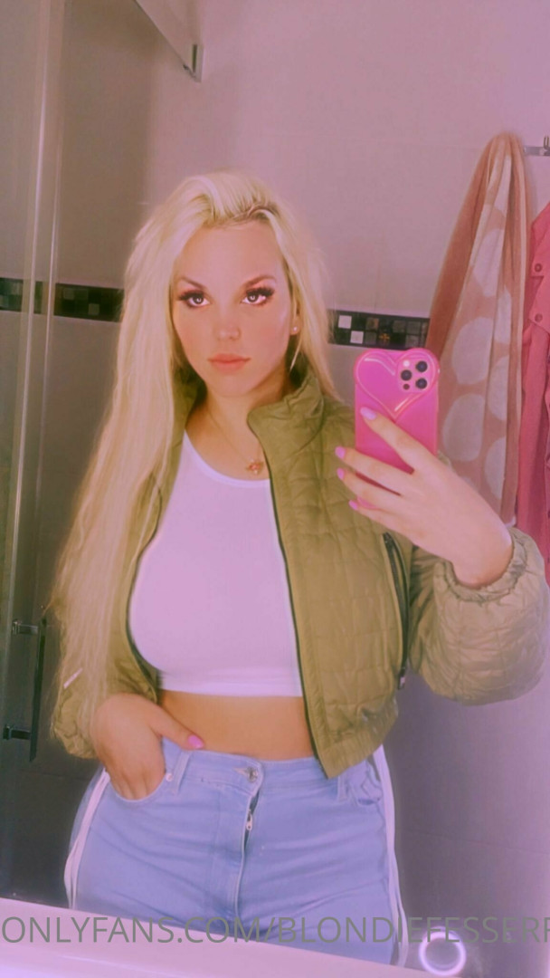 Photo by blondiefesserfree published on July 18,2023 17:47:59 - BestThots