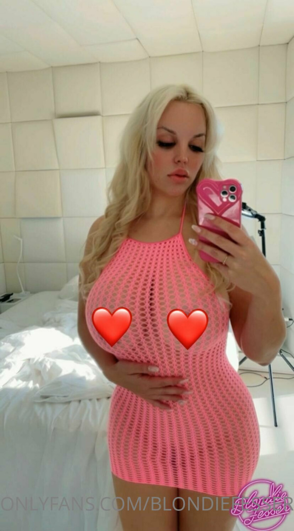 Photo by blondiefesserfree published on July 18,2023 17:48:15 - BestThots