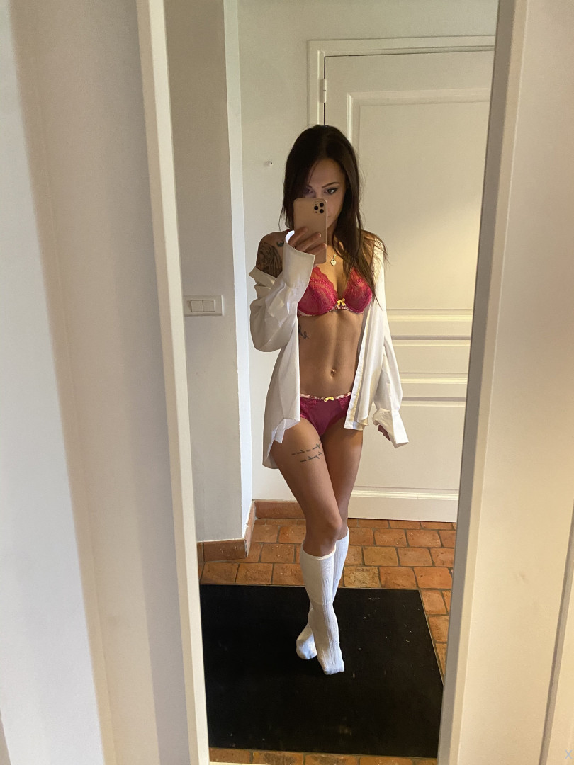 Photo by nikitabellucci published on August 19,2023 04:17:10 - BestThots