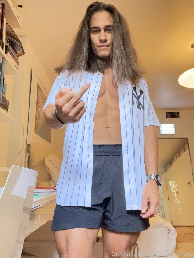 Photo by vincearmstrong published on October 11,2023 01:16:38 - BestThots