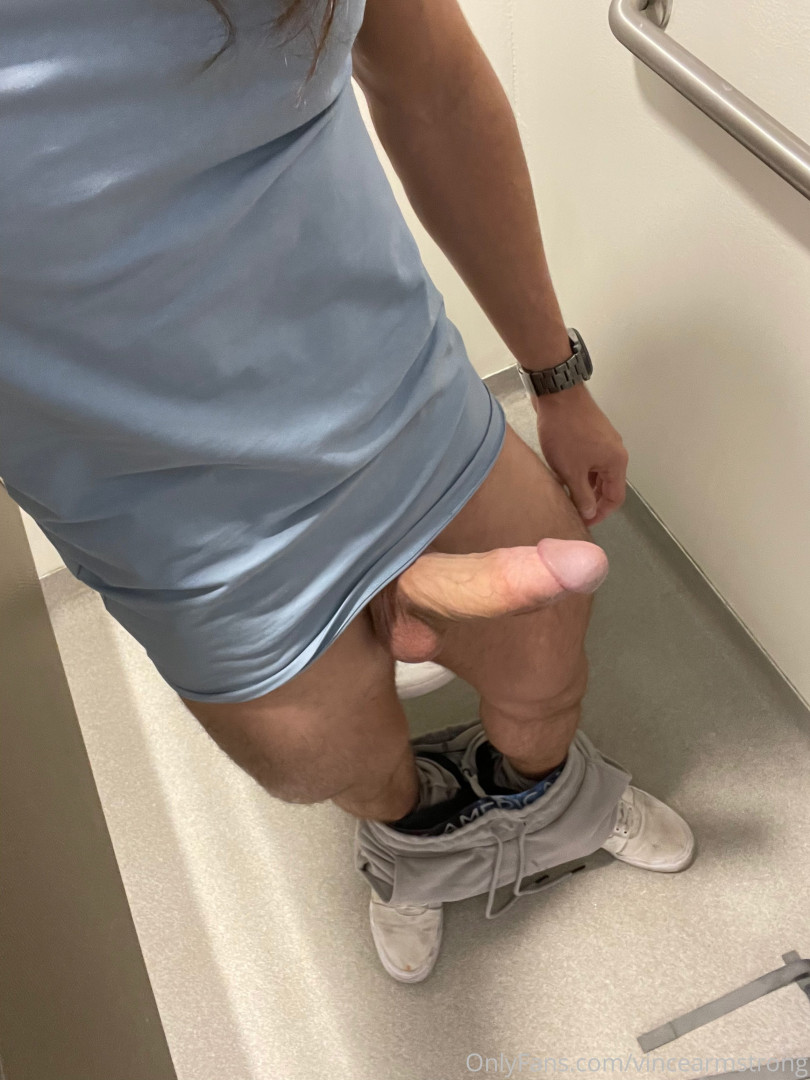 Photo by vincearmstrong published on October 11,2023 01:41:30 - BestThots