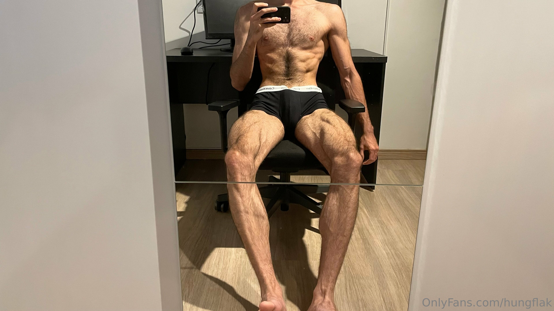 Photo by hungflak published on October 16,2023 01:15:52 - BestThots