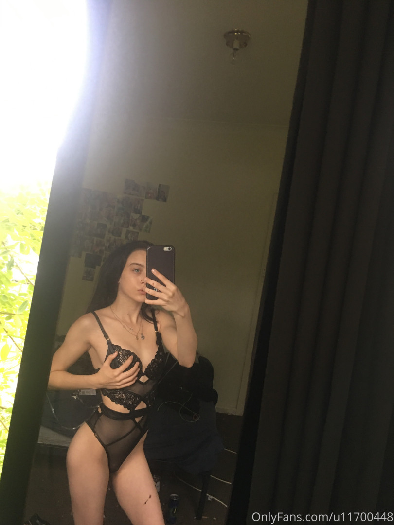 Photo by lilbrattt published on October 12,2023 21:01:00 - BestThots