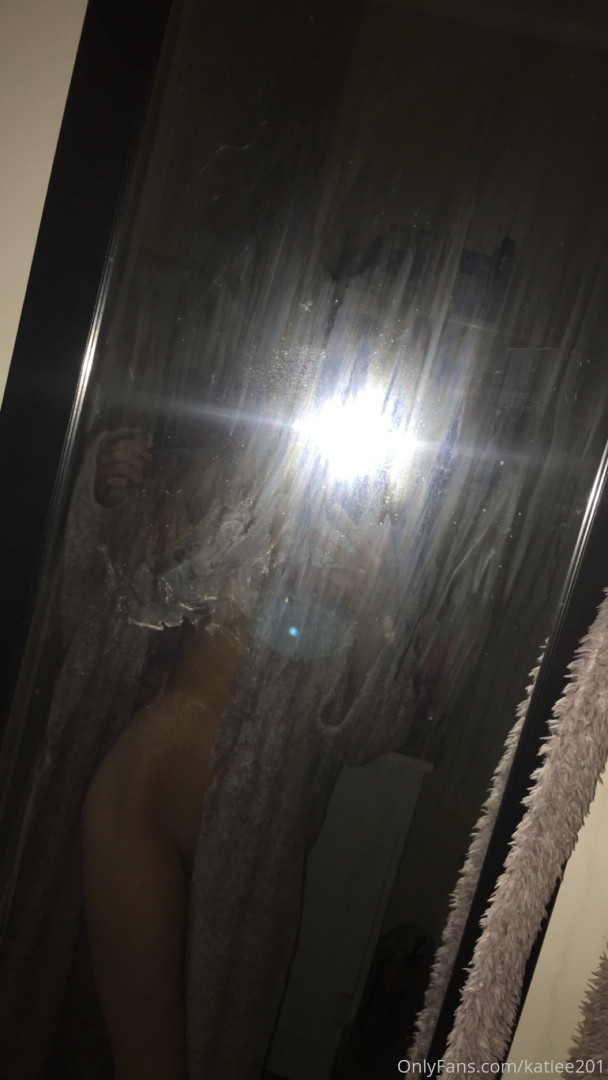 Photo by lilbrattt published on October 12,2023 21:38:11 - BestThots