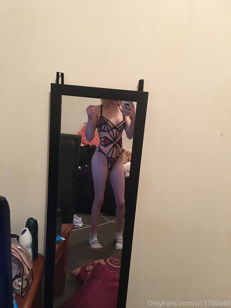 Photo by lilbrattt published on October 12,2023 21:54:45 - BestThots