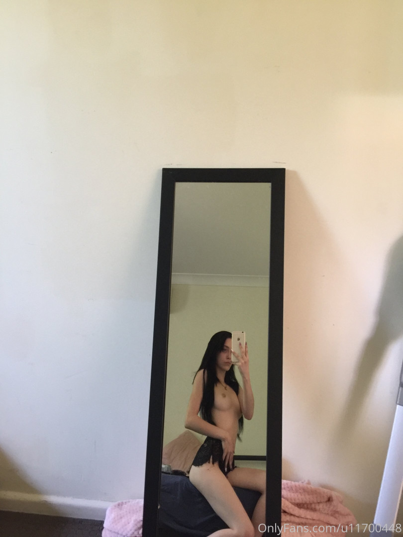 Photo by lilbrattt published on October 12,2023 22:03:26 - BestThots
