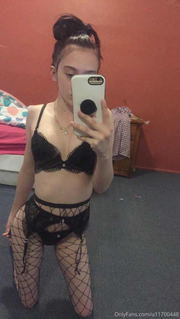 Photo by lilbrattt published on October 12,2023 22:38:09 - BestThots