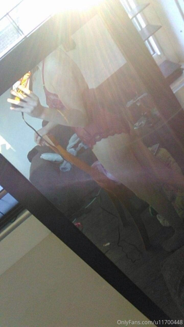 Photo by lilbrattt published on October 12,2023 23:41:52 - BestThots