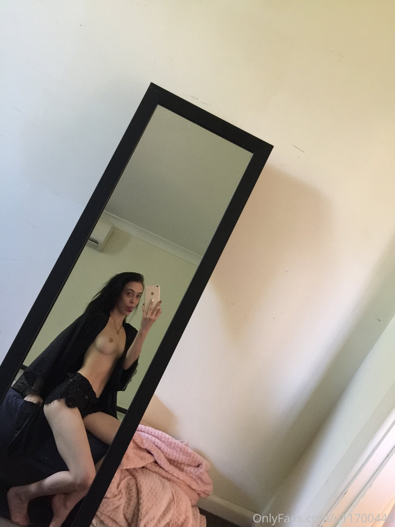 Photo by lilbrattt published on October 13,2023 01:16:33 - BestThots