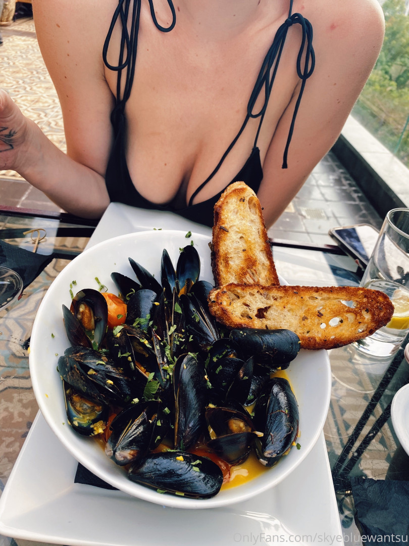 Photo by skyebluewantsu published on July 3,2023 17:34:21 - BestThots