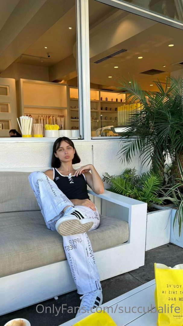 Photo by succubalife published on May 17,2023 13:34:20 - BestThots