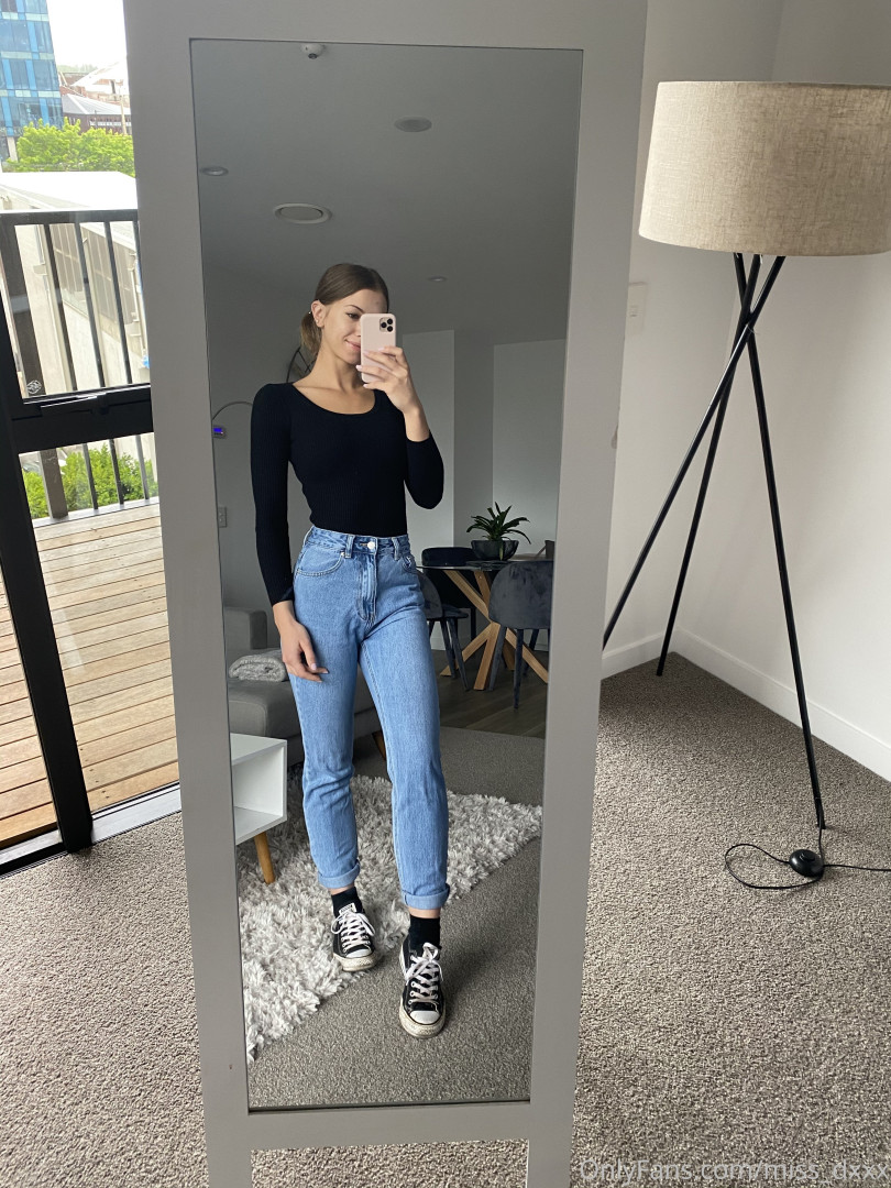 Photo by miss_dxxx published on August 20,2023 14:59:59 - BestThots
