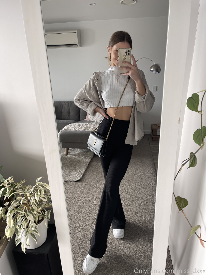 Photo by miss_dxxx published on August 20,2023 18:24:58 - BestThots