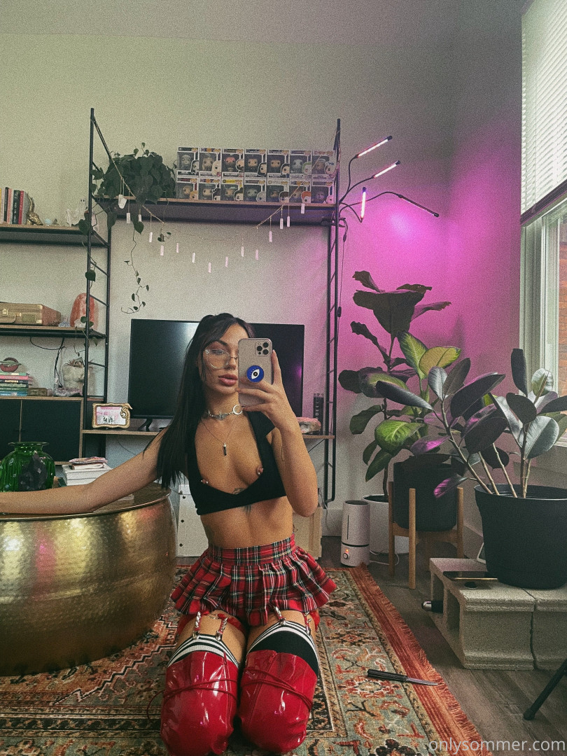 Photo by sommerxbrooke published on August 14,2023 16:55:18 - BestThots