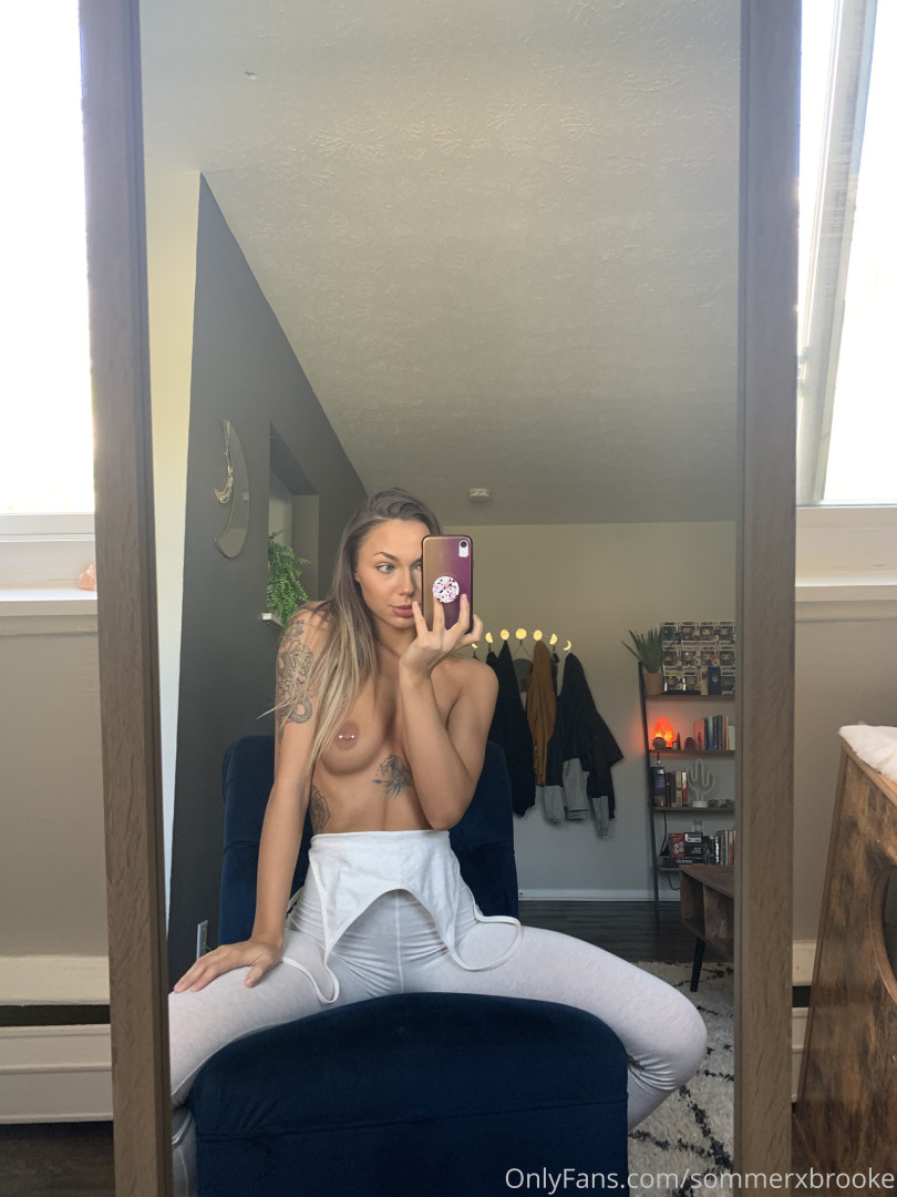 Photo by sommerxbrooke published on August 14,2023 17:00:52 - BestThots