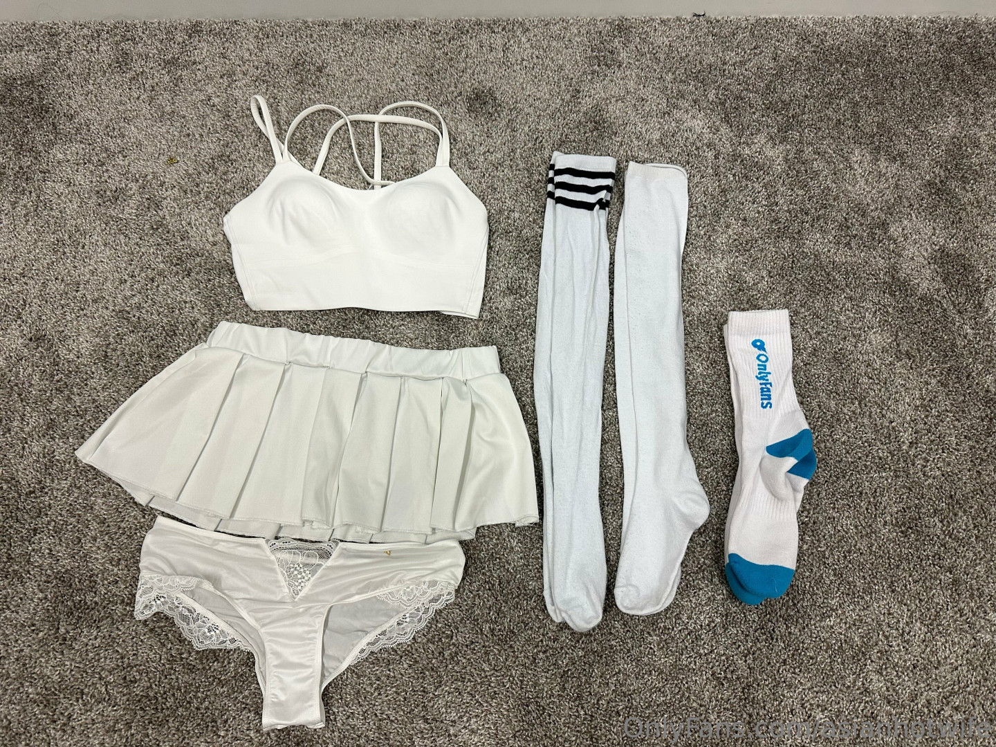 Photo by asianhotwife published on June 11,2023 09:46:30 - BestThots