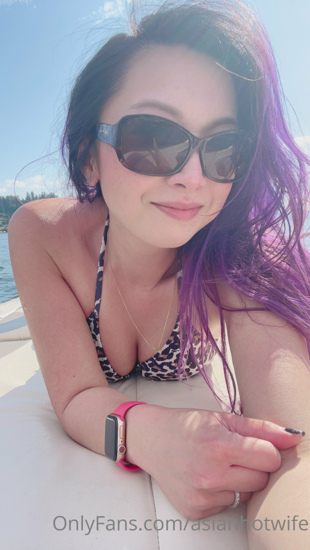 Photo by asianhotwife published on June 11,2023 09:48:18 - BestThots