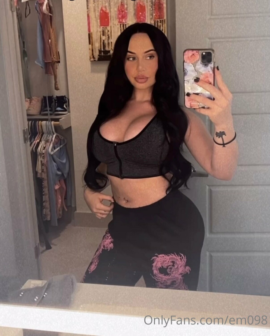 Photo by em098 published on January 16,2024 14:10:58 - BestThots